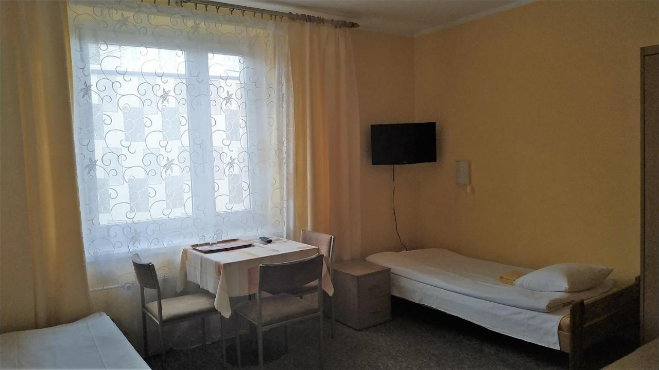 Hotel Eden 24H Rzeszów Εξωτερικό φωτογραφία